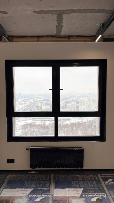 Белые окна стали черными
